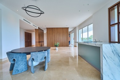 Luxury Apartment o Front-Line Location o Home-Style Living - photo 6