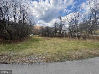 Escape to the country with this 1.52-acre property located just - photo 3