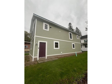 New construction home that lends itself to a variety of uses - photo 9