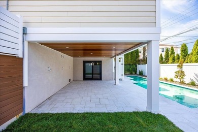 Welcome to coastal luxury redefined. This brand-new custom - photo 10
