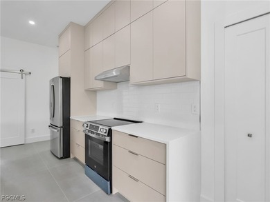 Brand-new 2026 construction offering 3 bedrooms plus a versatile - photo 14