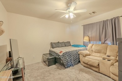 Energy-efficient solar pool home with 4 bedrooms, 3 bathrooms - photo 19
