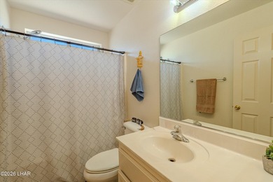 Energy-efficient solar pool home with 4 bedrooms, 3 bathrooms - photo 20