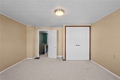 Welcome home to this spacious 3-bedroom half duplex offering - photo 24