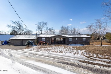 Douglas Lake Home For Sale in Dandridge Tennessee