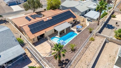Energy-efficient solar pool home with 4 bedrooms, 3 bathrooms - photo 34