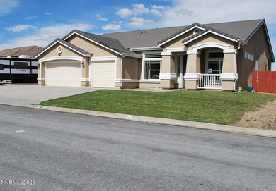 VIEWS, VIEWS, VIEWS!!! Don't miss this AWESOME 4 bedroom, 2 bath - photo 4