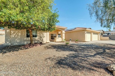 Energy-efficient solar pool home with 4 bedrooms, 3 bathrooms - photo 35