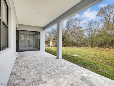Brand-new 2026 construction offering 3 bedrooms plus a versatile - photo 39