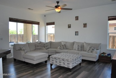 VIEWS, VIEWS, VIEWS!!! Don't miss this AWESOME 4 bedroom, 2 bath - photo 10