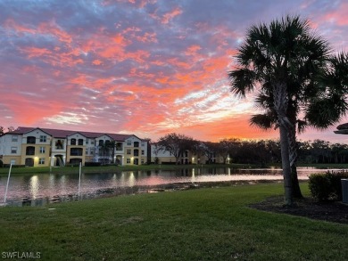 Lake Townhome/Townhouse For Sale in Fort Myers, Florida