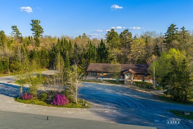 Prime commercial opportunity in a highly visible and easily - photo 1
