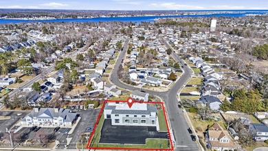 Versatile mixed-use property offering approximately 10,000 sq ft - photo 6