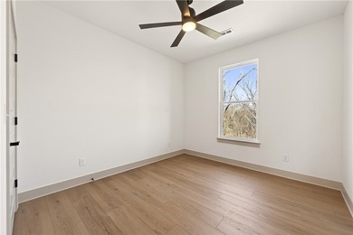 Stunning modern luxury new construction with breathtaking Ozark - photo 40
