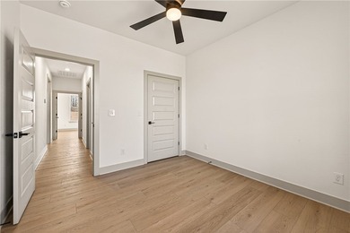 Stunning modern luxury new construction with breathtaking Ozark - photo 41