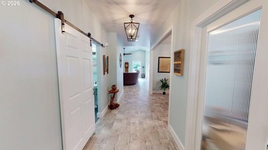 Beautifully maintained single level home featuring vaulted - photo 3