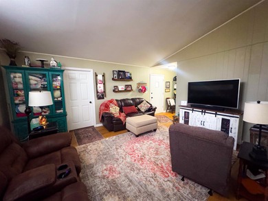 Welcome to 9 Pagosa Drive in Cherokee Village - a centrally - photo 6