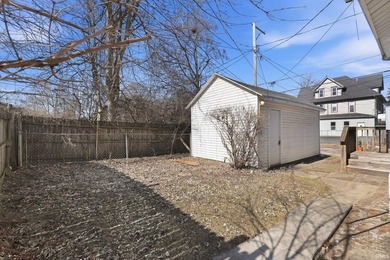 *Great investment opportunity with this well-maintained duplex - photo 4