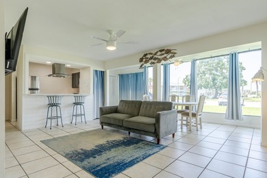 Vacant Easy Show! Ground Floor Condo Steps to the pool, HVAC - photo 3