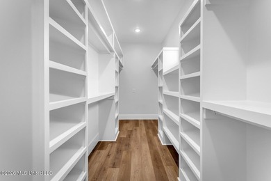 Luxury doesn't have to mean more square footage. This nearly-new - photo 17