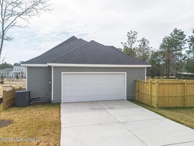 Luxury doesn't have to mean more square footage. This nearly-new - photo 30
