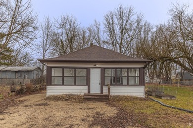 (private lake, pond, creek) Home For Sale in Rockton Illinois