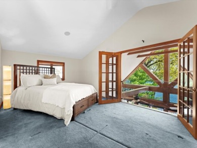 Custom-built Lakefront Home with Direct Lake Access - photo 15