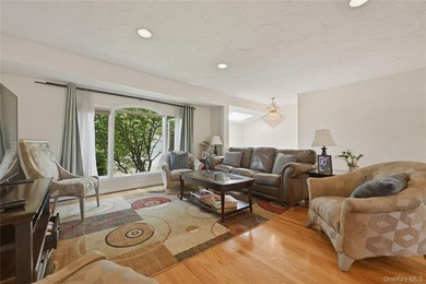 Welcome to this stunning, fully expanded and custom-designed - photo 4