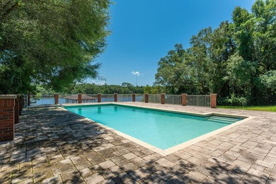 Experience exceptional waterfront living with over 100 feet of - photo 6