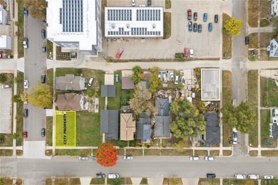 Cedar River - Linn County Home For Sale in Cedar Rapids Iowa