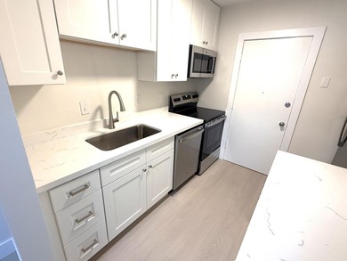 IMPERIAL POINT COLLANADES. BEAUTIFULLY RENOVATED 1BR/1.5BA - photo 6