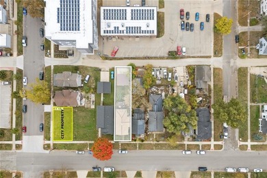 Cedar River - Linn County Home For Sale in Cedar Rapids Iowa