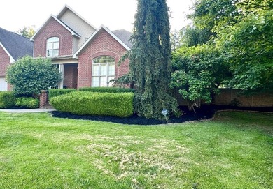 DISTINGUISHED, LOCATION, AND EFFICIENCY! This stately 4 bedroom - photo 4