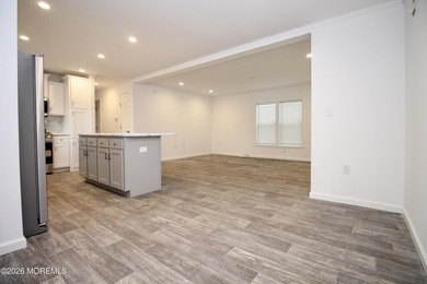 Brand new construction in a well maintained Adult Community, all - photo 14