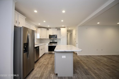 Brand new construction in a well maintained Adult Community, all - photo 15