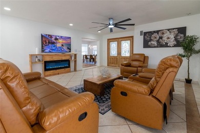Back on the market with brand new upgrades! This beautifully - photo 32