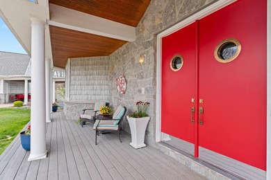 Rare Opportunity With Spectacular Space On Historic Johnson's - photo 5