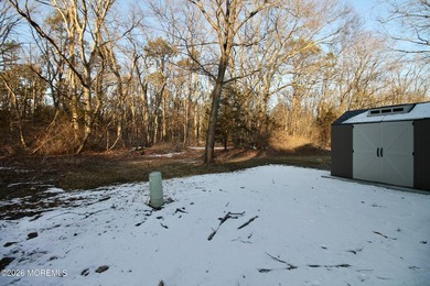 Brand new construction in a well maintained Adult Community, all - photo 38