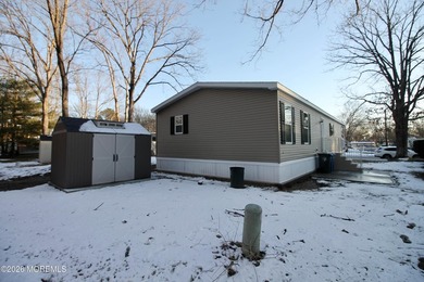Brand new construction in a well maintained Adult Community, all - photo 40