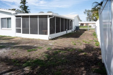 Back on the market with brand new upgrades! This beautifully - photo 41