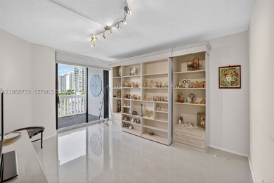 GREAT DEAL!!! STUNNING 2 BEDROOM + DEN (THAT CAN EASILY BE - photo 55