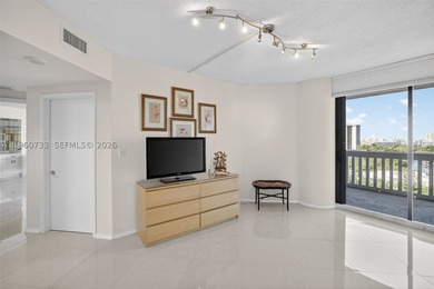 GREAT DEAL!!! STUNNING 2 BEDROOM + DEN (THAT CAN EASILY BE - photo 56