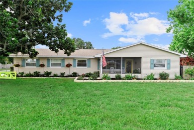 Lake Home Sale Pending in ST Cloud, Florida