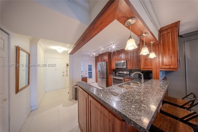 BEAUTIFULLY REFRESHED: FURNISHED AS IS 2 BEDROOM 2 BATH, MOVE IN - photo 5