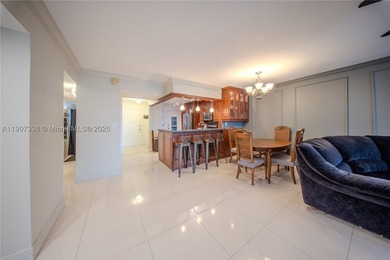 BEAUTIFULLY REFRESHED: FURNISHED AS IS 2 BEDROOM 2 BATH, MOVE IN - photo 8