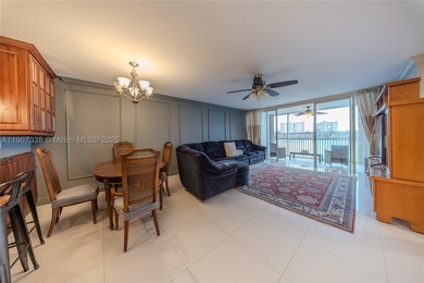 BEAUTIFULLY REFRESHED: FURNISHED AS IS 2 BEDROOM 2 BATH, MOVE IN - photo 9