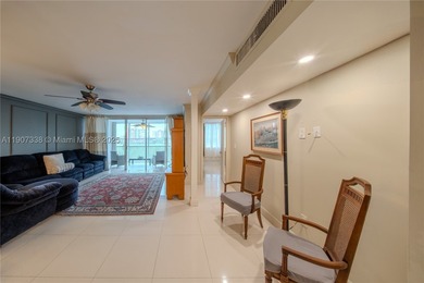 BEAUTIFULLY REFRESHED: FURNISHED AS IS 2 BEDROOM 2 BATH, MOVE IN - photo 10