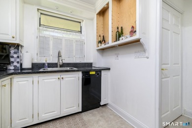 Welcome to Fountain Terrace, where comfort and convenience meet - photo 11