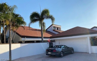 Lake Home Sale Pending in Fort Myers, Florida