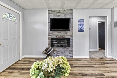 Turnkey, completely remodeled home on a 0.25-acre corner lot in - photo 12